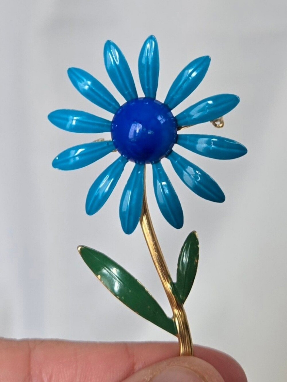 Vintage Mid Century Metal Enamel Flower Brooch w/ Stem Blue Daisy Blue Center